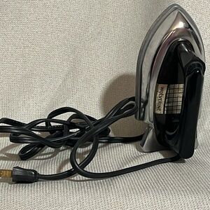 Wolverine Toy Electric Clothes Iron